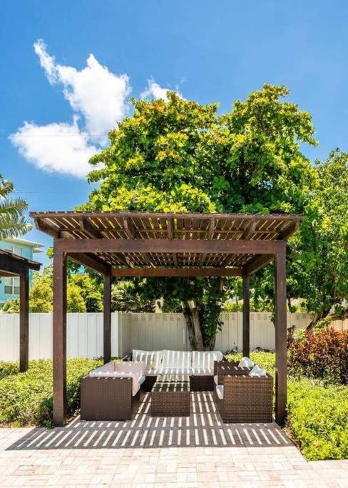 Beach Living At Island Pine Villas جورج تاون المظهر الخارجي الصورة