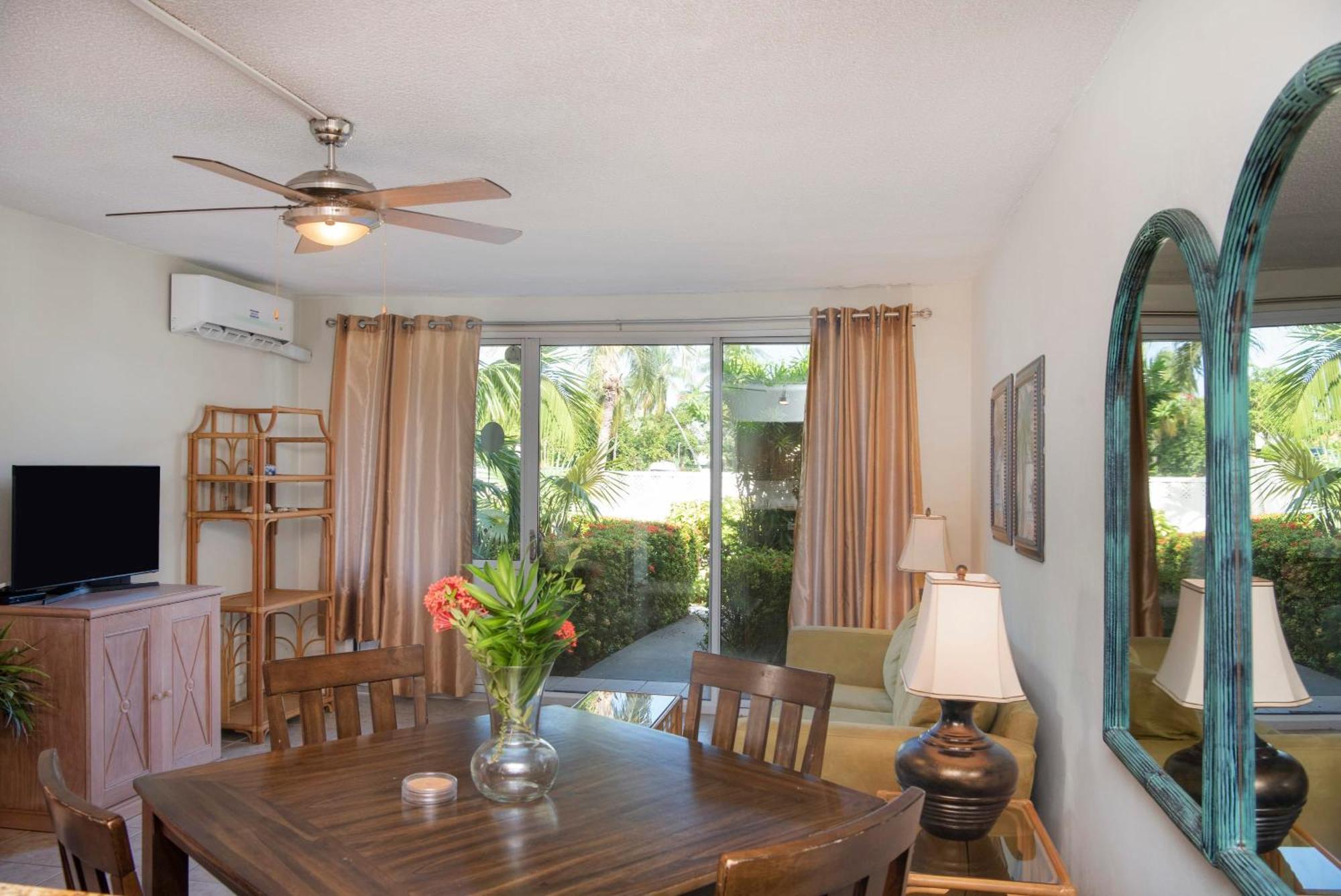 Beach Living At Island Pine Villas جورج تاون المظهر الخارجي الصورة